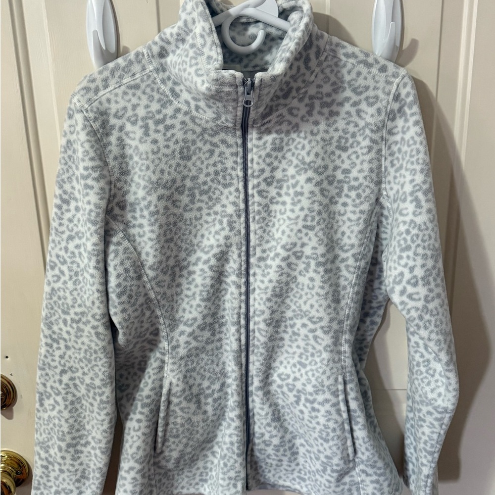 Old Navy Women's Fleece Leopard Print Jacket- M